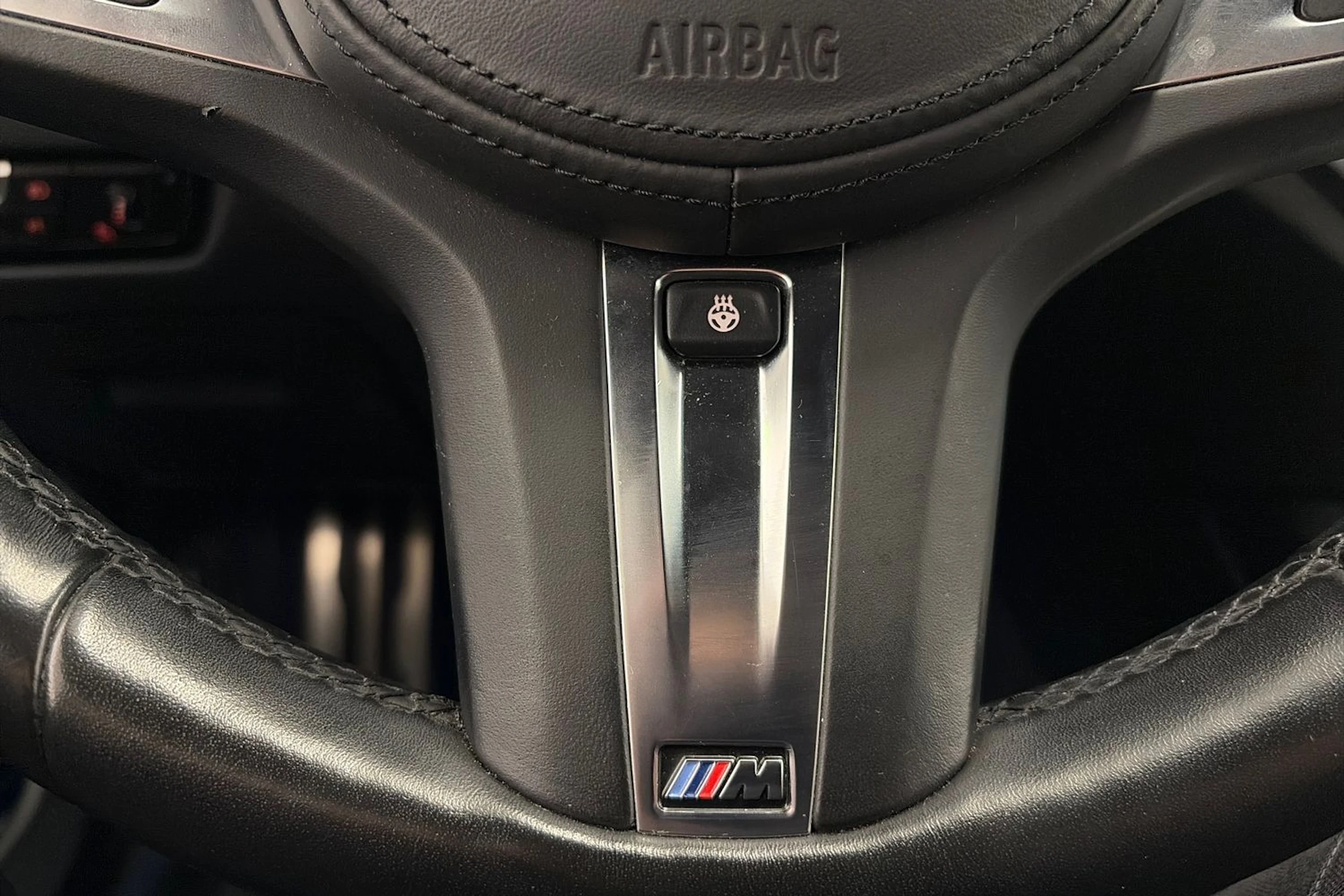 harmaa BMW 320 2021 kuva 18.