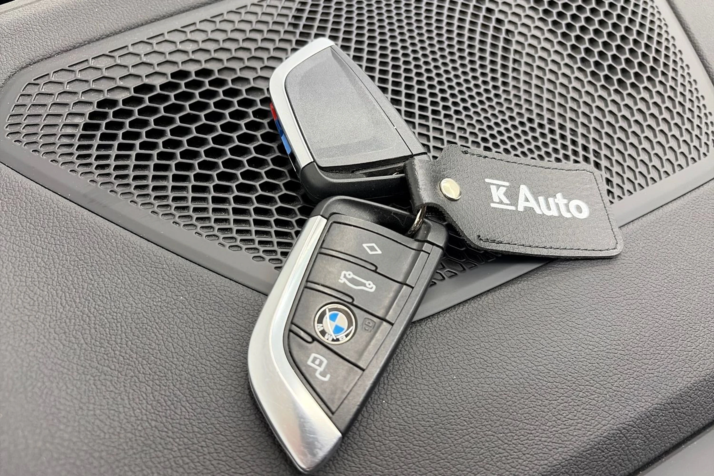 harmaa BMW 320 2021 kuva 31.