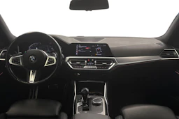 oranssi BMW 320 2021 kuva 9.