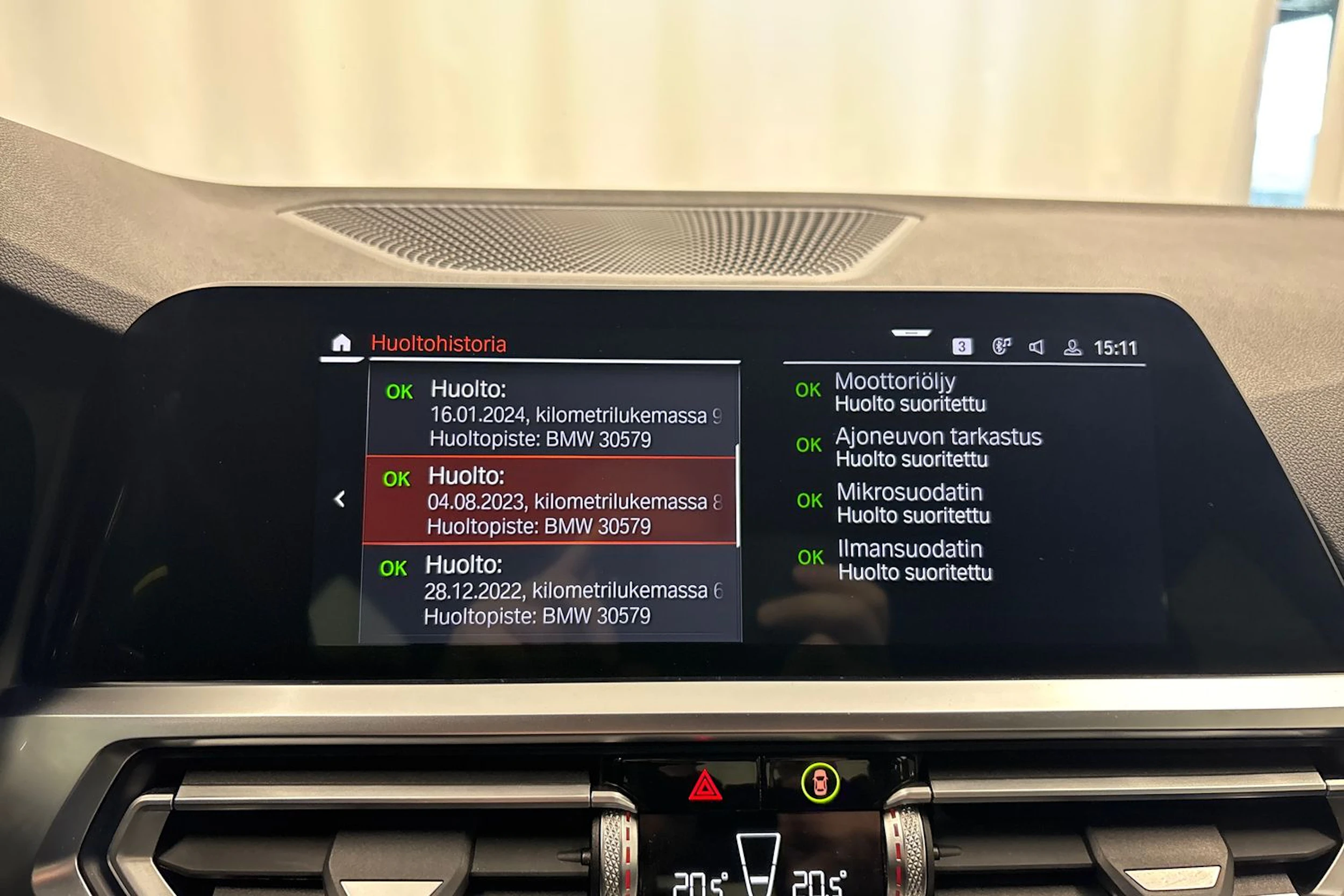 oranssi BMW 320 2021 kuva 28.
