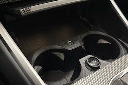 valkoinen BMW 320 2021 kuva 24.