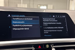 valkoinen BMW 320 2021 kuva 37.