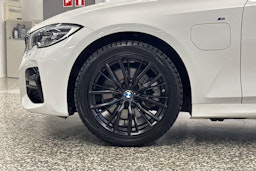 valkoinen BMW 320 2021 kuva 43.
