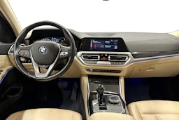 musta BMW 320 2021 kuva 9.