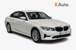 valkoinen BMW 320 2021 kuva 1.