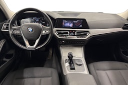 valkoinen BMW 320 2021 kuva 9.