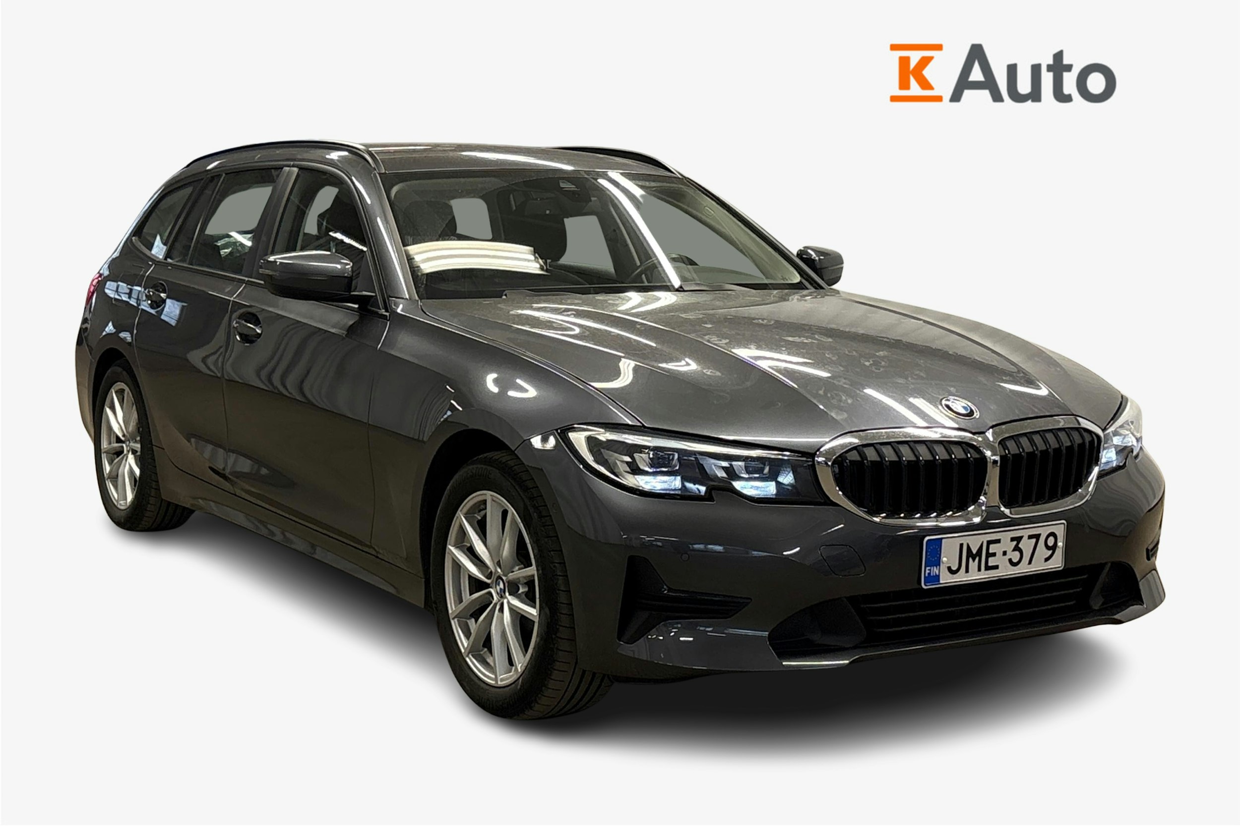 harmaa BMW 320 2021 kuva 1.