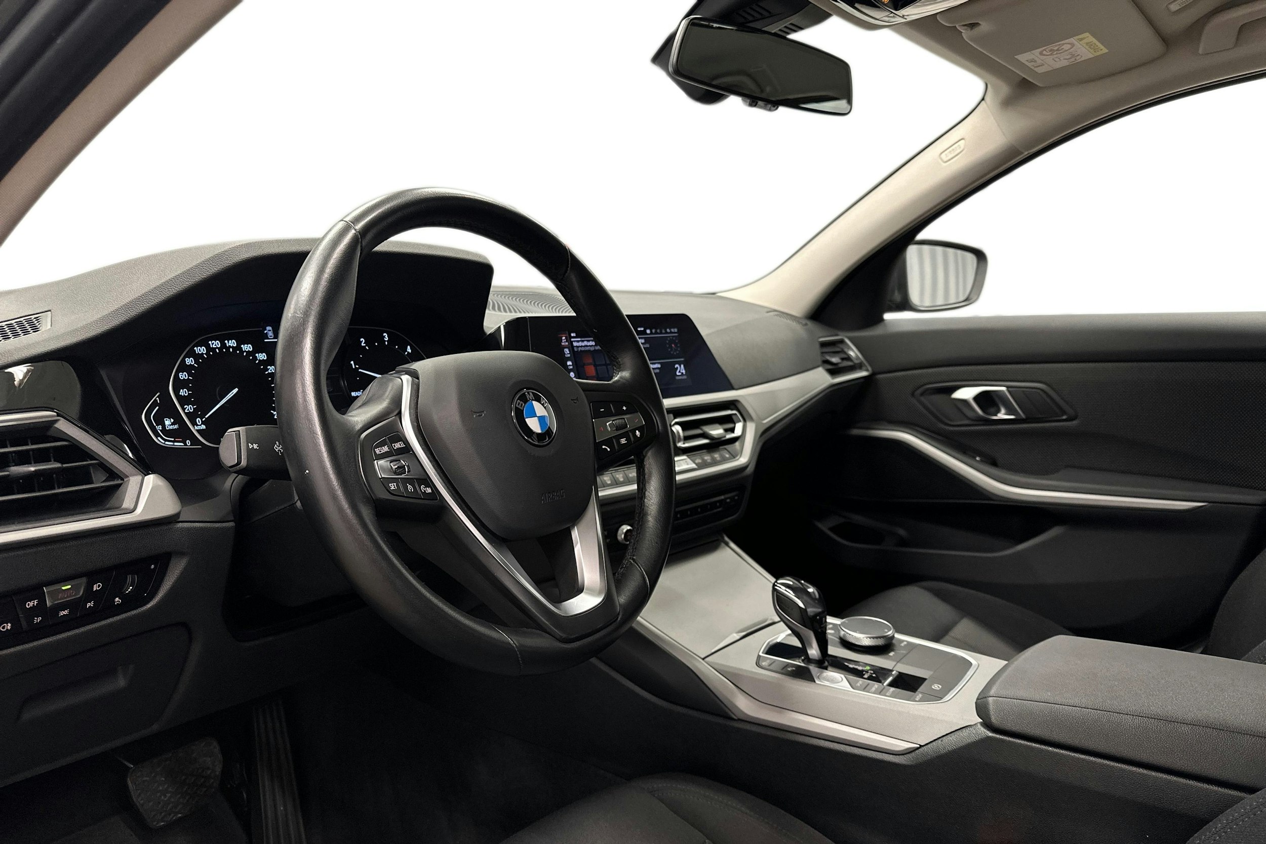 harmaa BMW 320 2021 kuva 7.