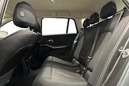 harmaa BMW 320 2021 kuva 10.