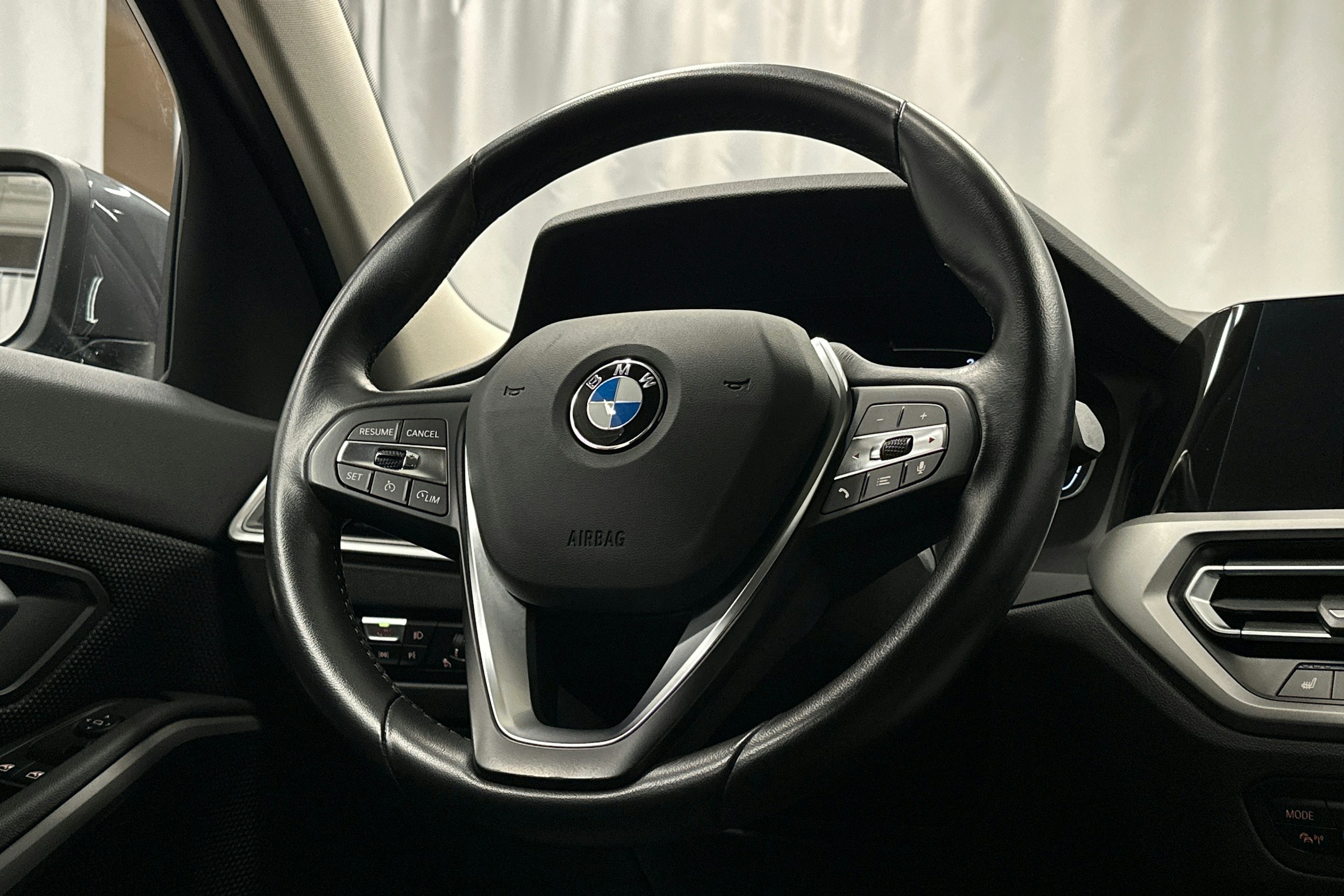 harmaa BMW 320 2021 kuva 18.
