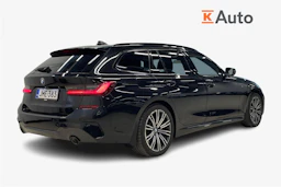 Musta BMW 320 2021 kuva 3.