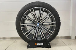 Musta BMW 320 2021 kuva 31.