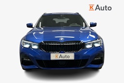 sininen BMW 320 2021 kuva 4.