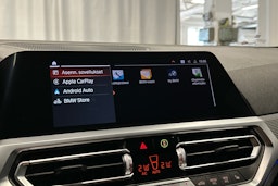 sininen BMW 320 2021 kuva 13.
