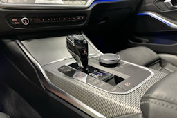 sininen BMW 320 2021 kuva 20.