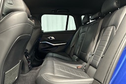 sininen BMW 320 2021 kuva 24.