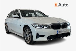 valkoinen BMW 320 2021 kuva 1.