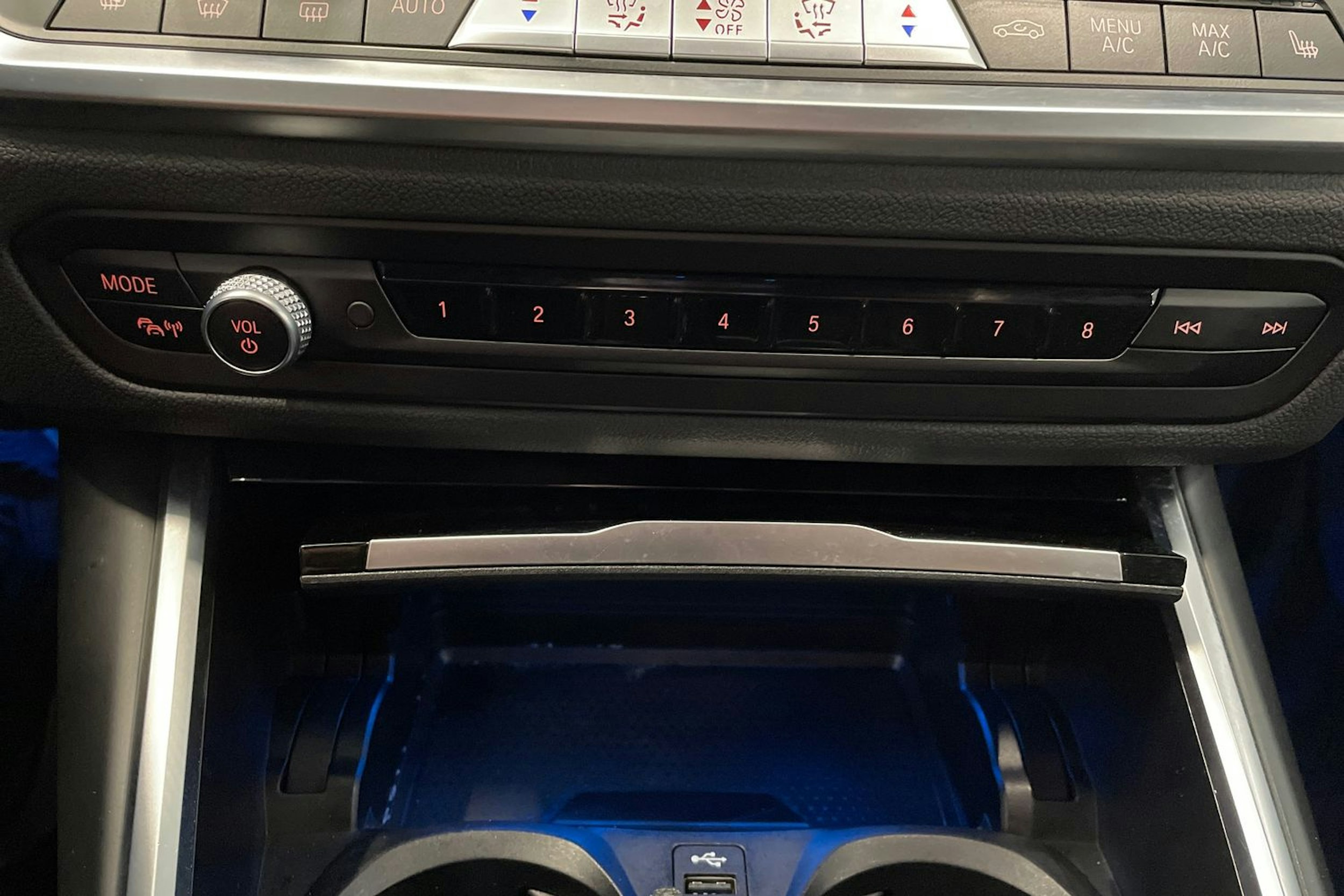 valkoinen BMW 320 2021 kuva 31.