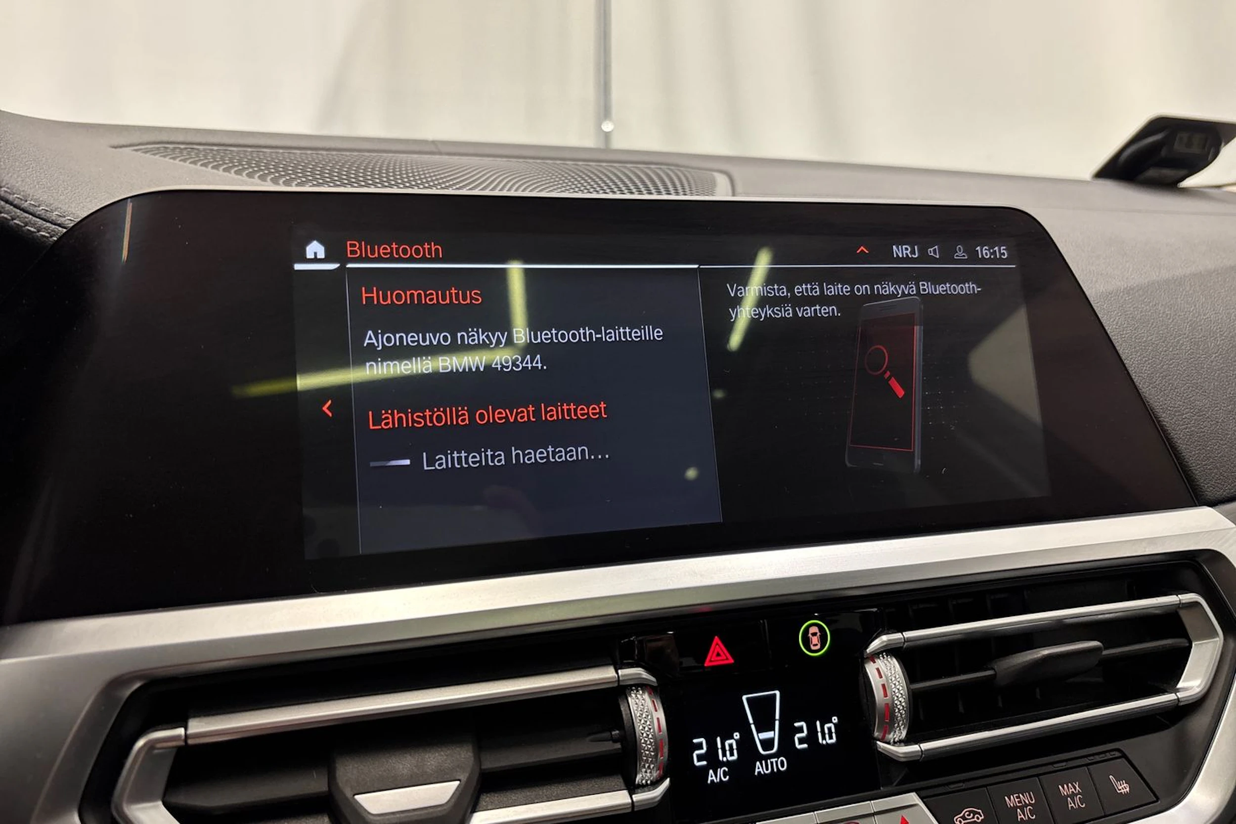 valkoinen BMW 320 2021 kuva 20.