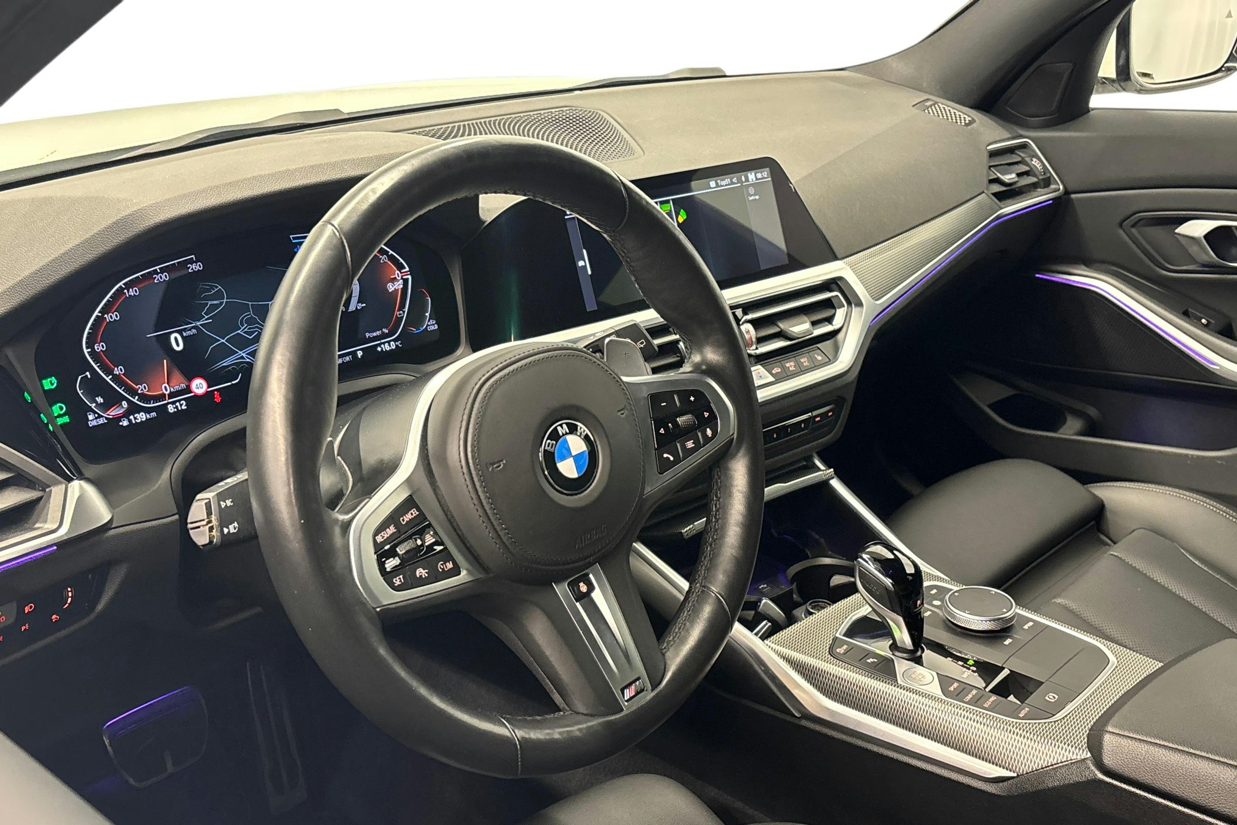 valkoinen BMW 320 2022 kuva 7.