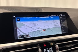 valkoinen BMW 320 2022 kuva 22.