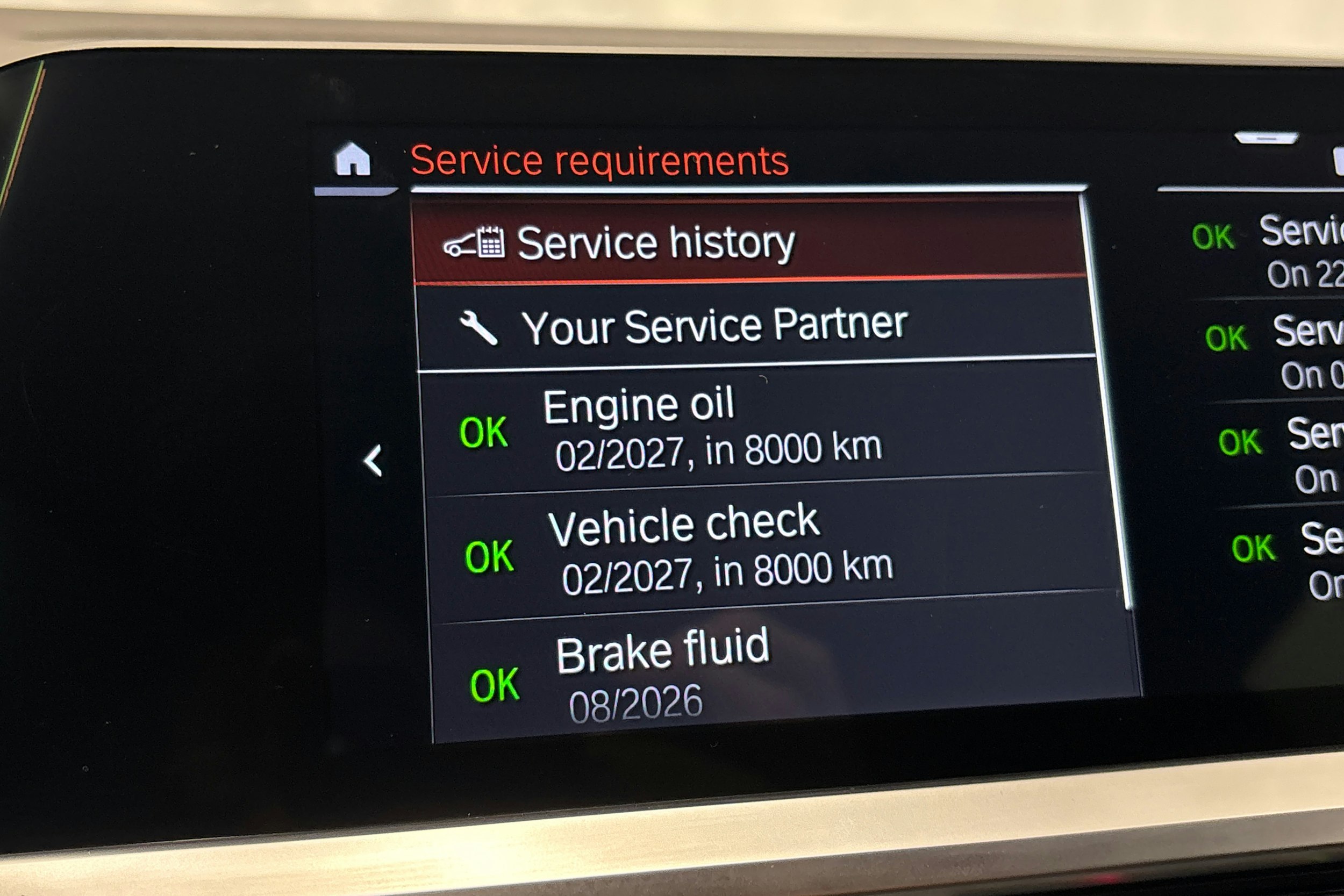 valkoinen BMW 320 2022 kuva 26.