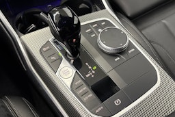 valkoinen BMW 320 2022 kuva 28.