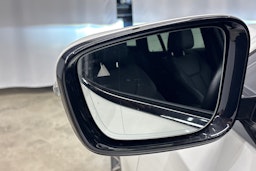 valkoinen BMW 320 2022 kuva 31.