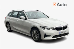 valkoinen BMW 320 2021 kuva 1.