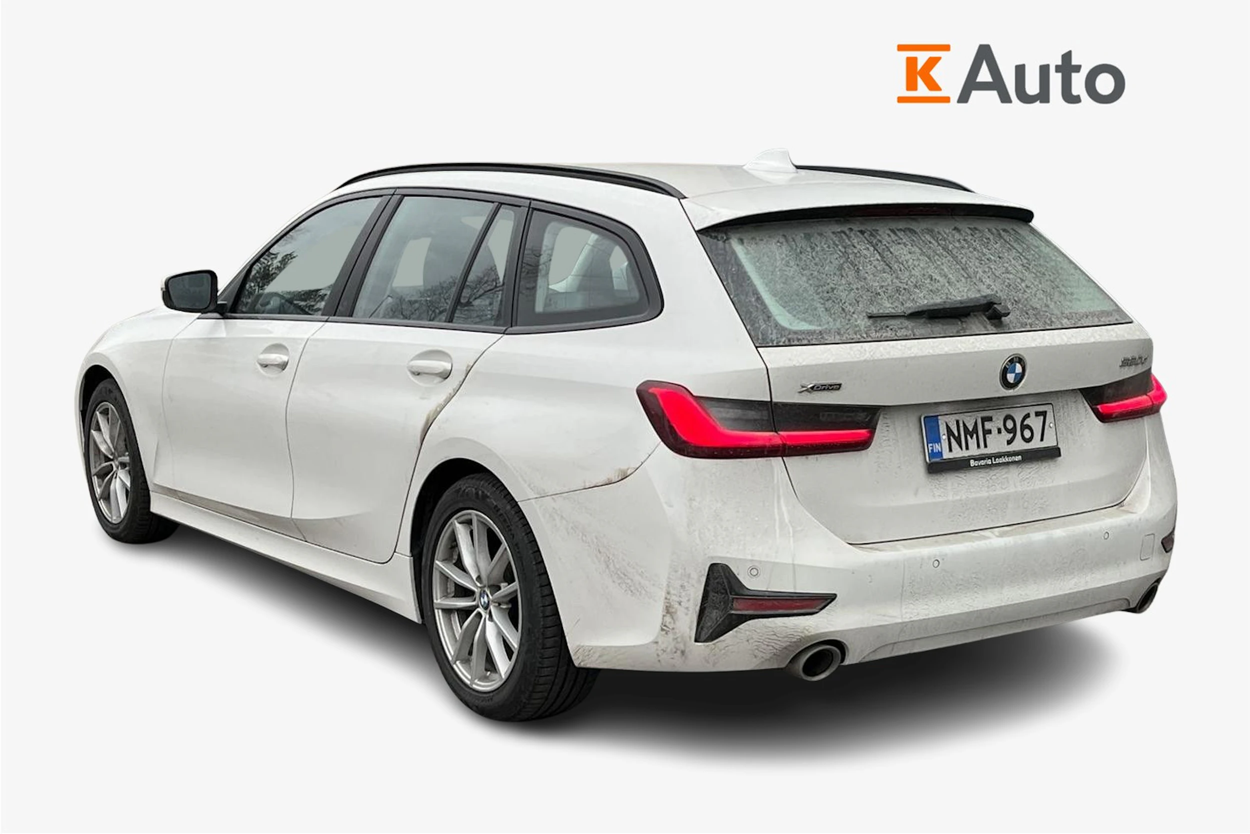 valkoinen BMW 320 2021 kuva 2.