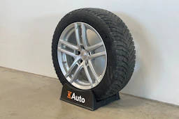 valkoinen BMW 320 2021 kuva 13.