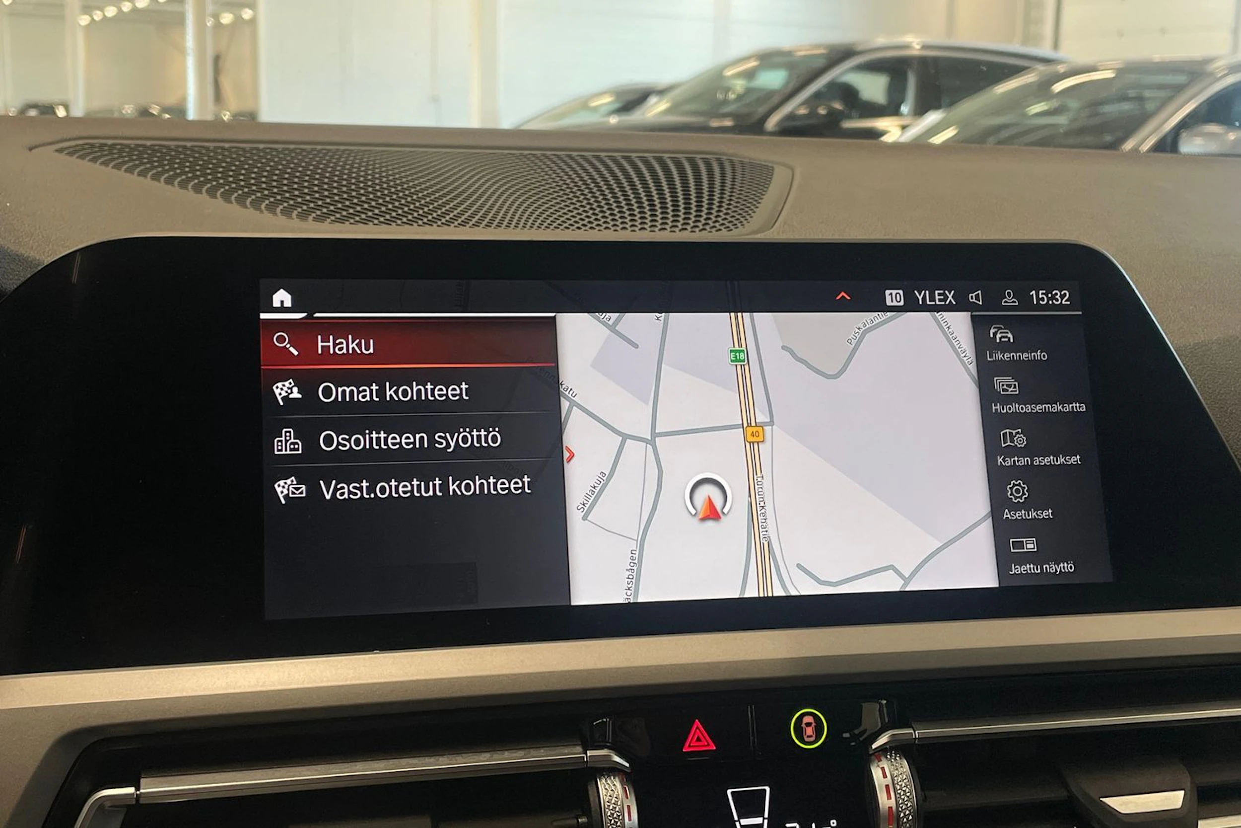 valkoinen BMW 320 2021 kuva 23.