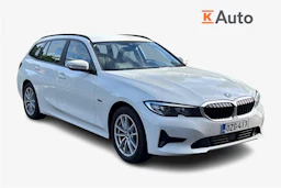 valkoinen BMW 320 2022 kuva 1.