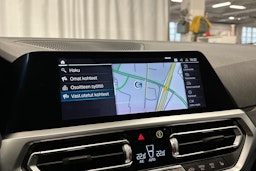 valkoinen BMW 320 2021 kuva 18.