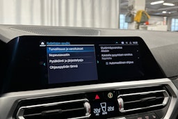 valkoinen BMW 320 2021 kuva 20.