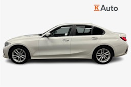 valkoinen BMW 320 2022 kuva 6.