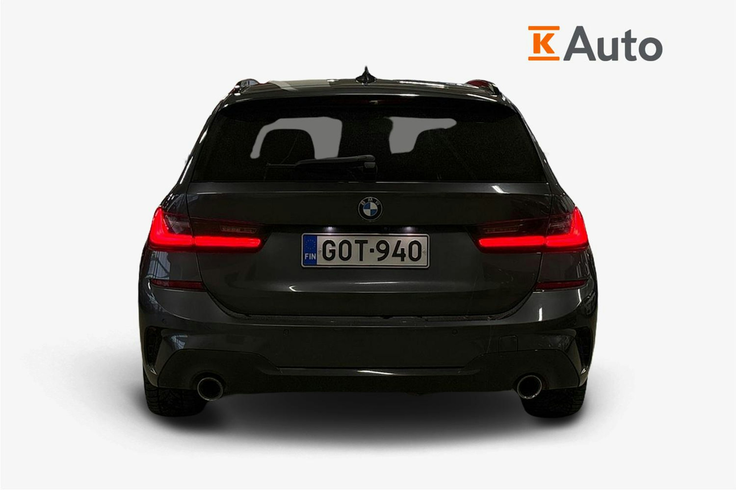 harmaa BMW 320 2022 kuva 3.