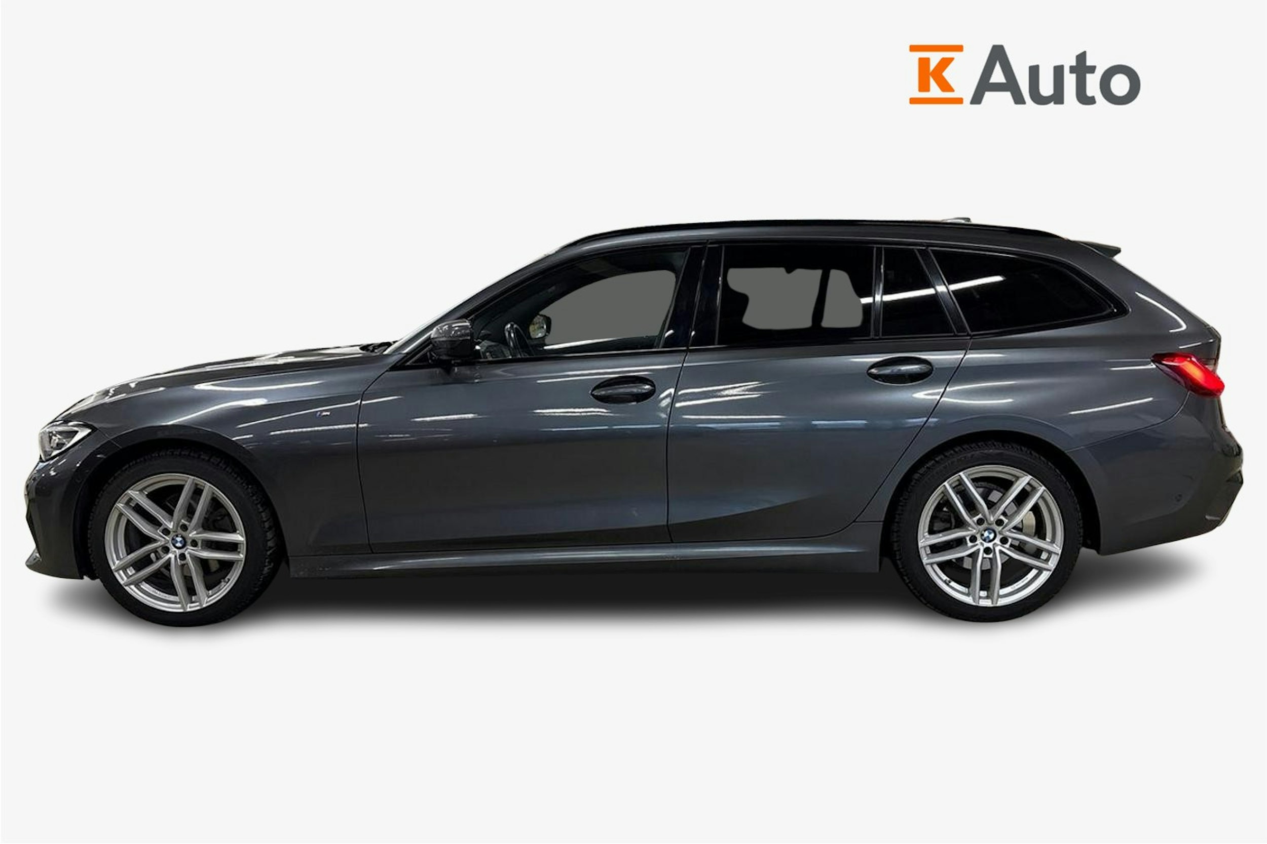 harmaa BMW 320 2022 kuva 5.