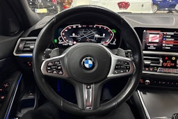 harmaa BMW 320 2022 kuva 12.