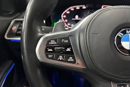 harmaa BMW 320 2022 kuva 14.