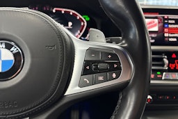 harmaa BMW 320 2022 kuva 15.