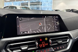 harmaa BMW 320 2022 kuva 18.