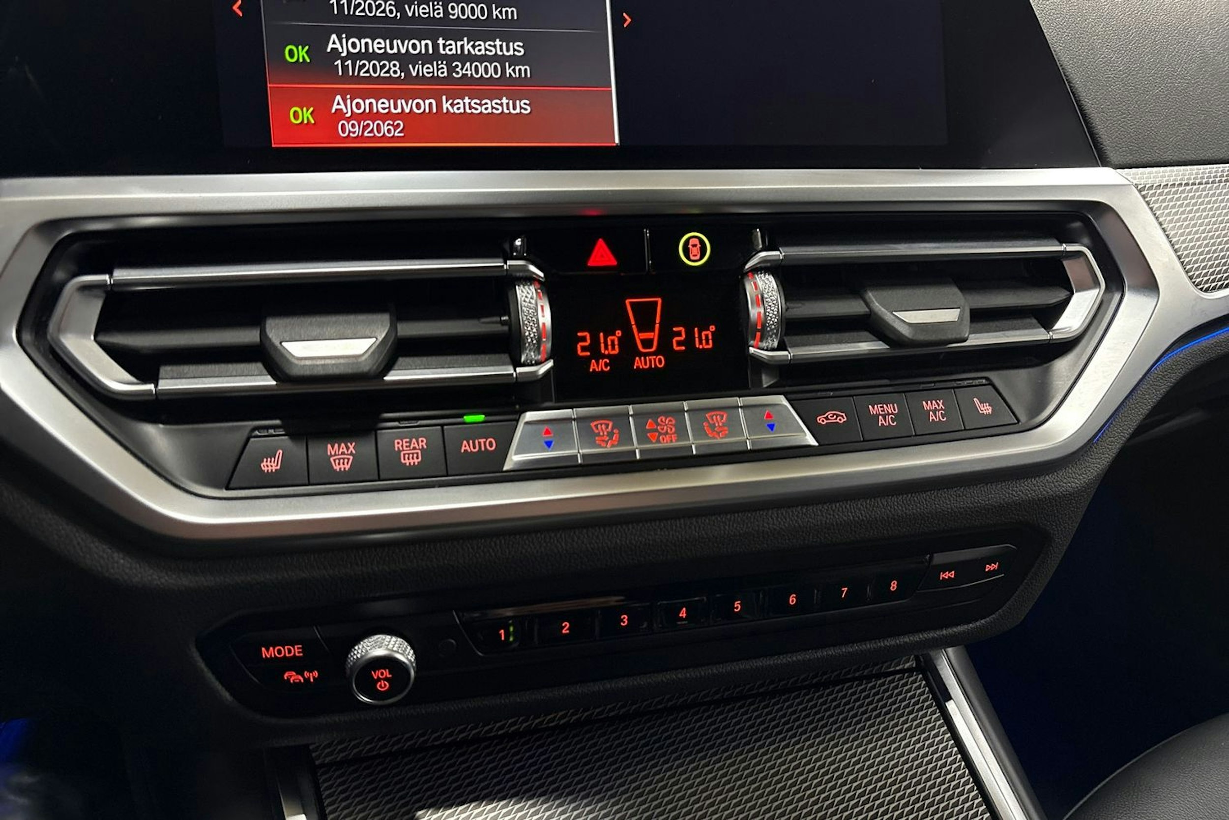 harmaa BMW 320 2022 kuva 21.