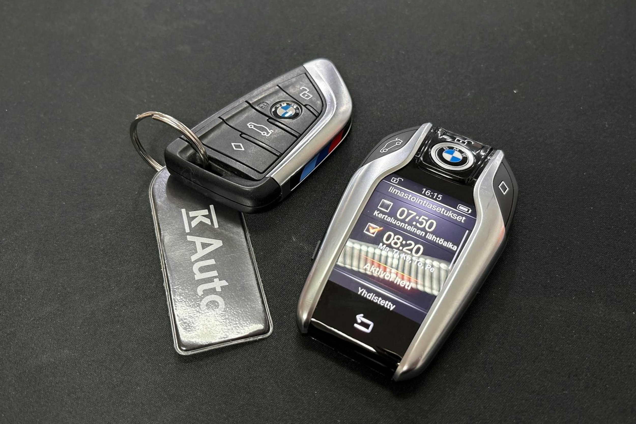 harmaa BMW 320 2022 kuva 30.