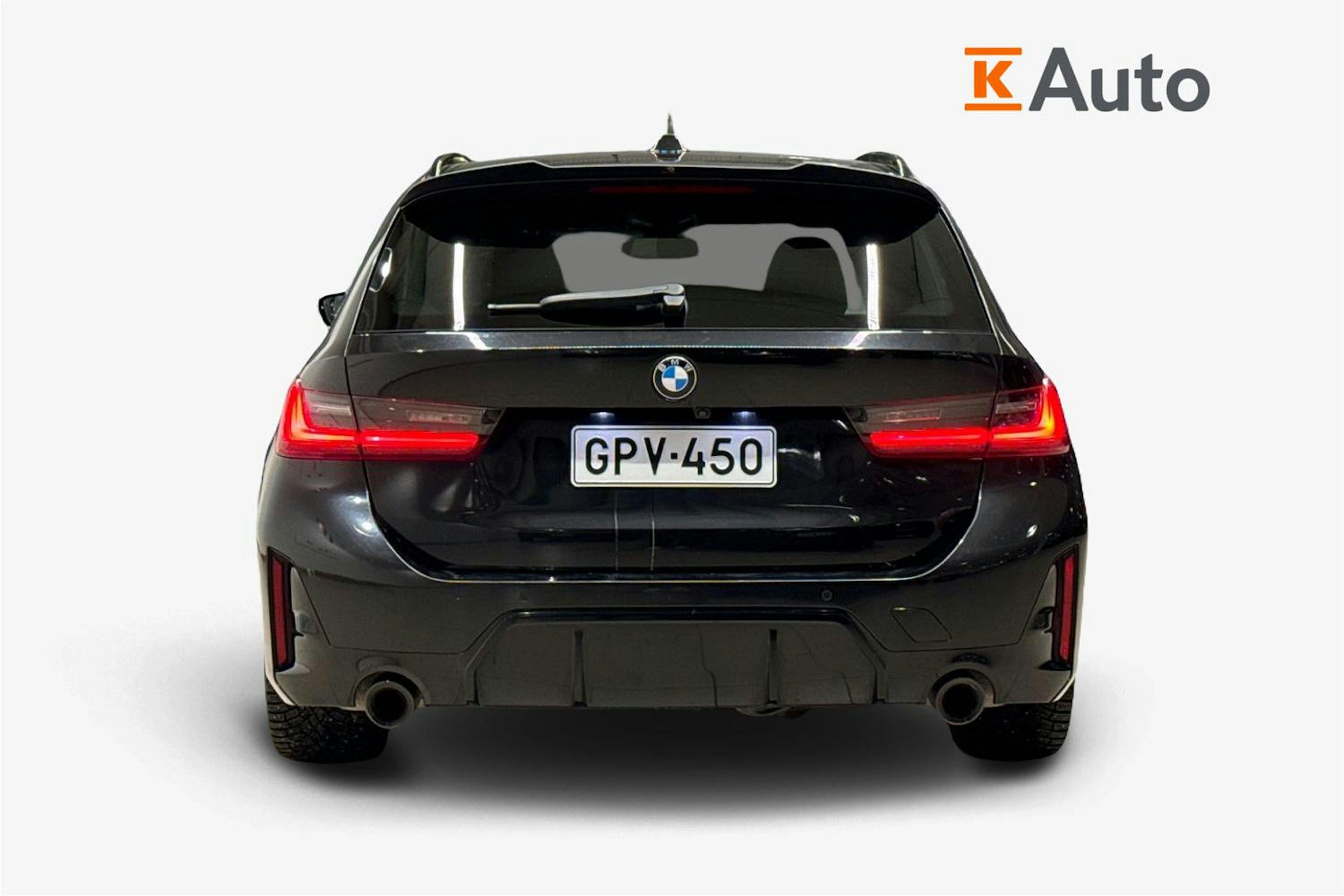 Musta BMW 320 2022 kuva 3.