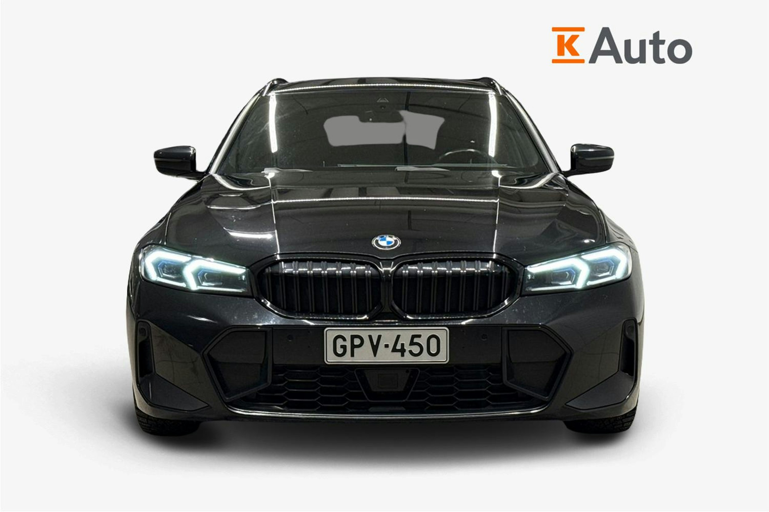 Musta BMW 320 2022 kuva 5.