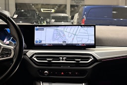 Musta BMW 320 2022 kuva 15.