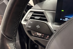 Musta BMW 320 2022 kuva 39.