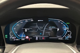 musta BMW 320 2022 kuva 22.