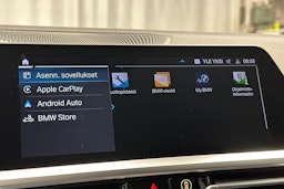 musta BMW 320 2022 kuva 24.